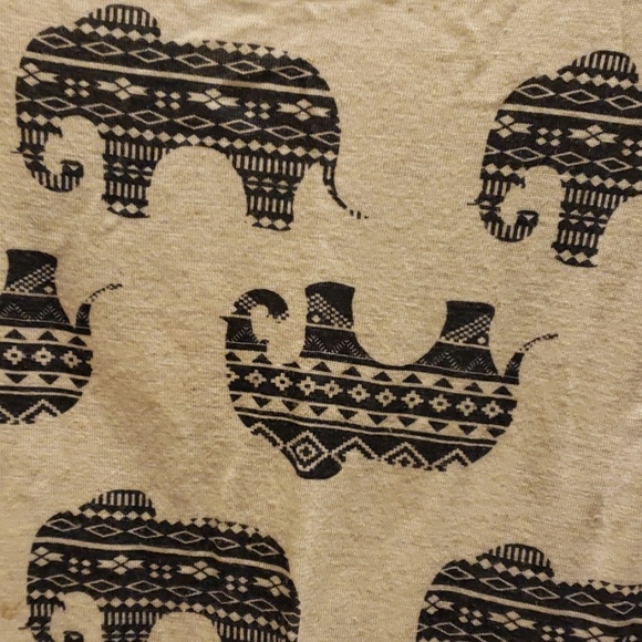 Blue/Cream Crop Top w/Elephants - Picture 2 of 3